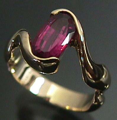 ring containing microprocessor; Actual size=180 pixels wide